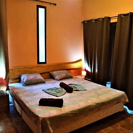 Apartments In Samara Ac Hw 200Mts To The Beach Ngoại thất bức ảnh