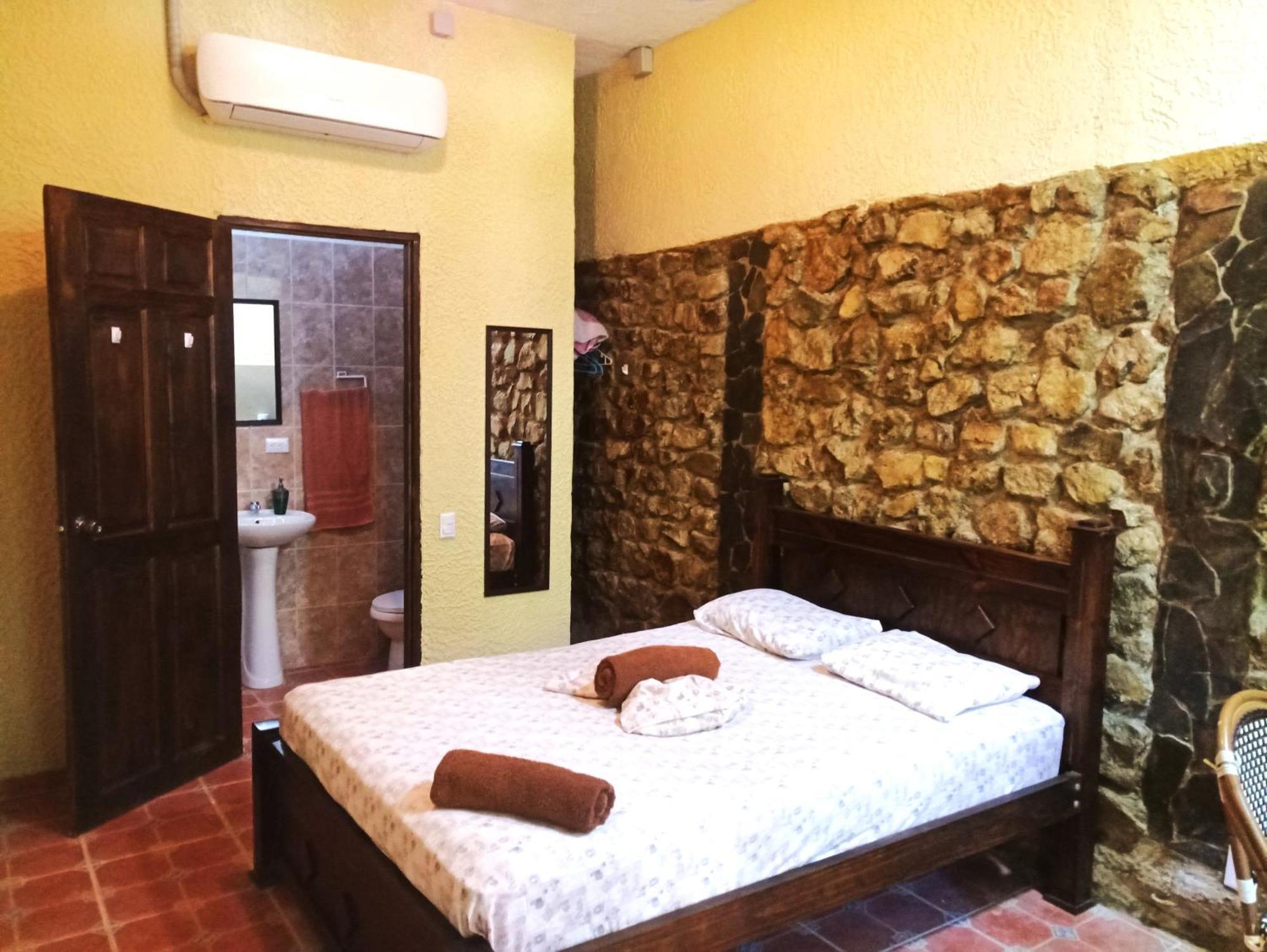 Apartments In Samara Ac Hw 200Mts To The Beach Ngoại thất bức ảnh
