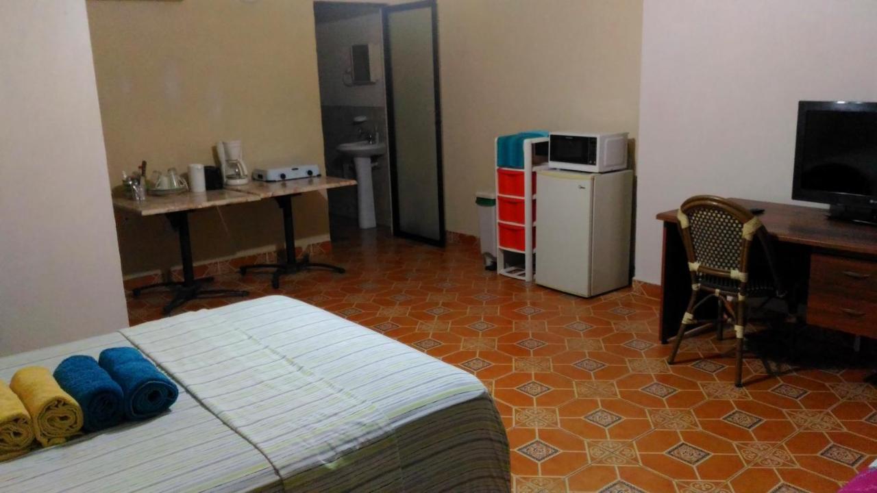 Apartments In Samara Ac Hw 200Mts To The Beach Ngoại thất bức ảnh